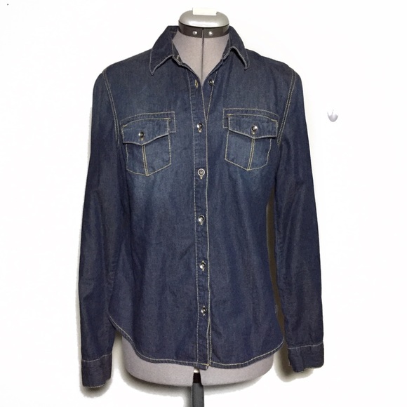 Mossimo Supply Co. Tops - Mossimo Long Sleeve Button Down Chambray Top S